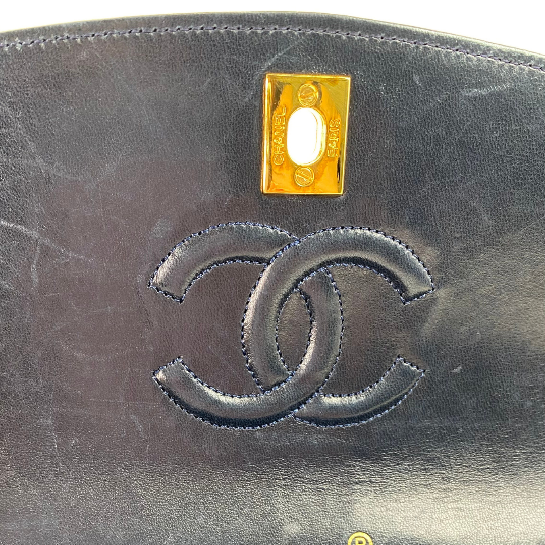 Taiga, 1 Series Navy Lambskin Tote with seal only
