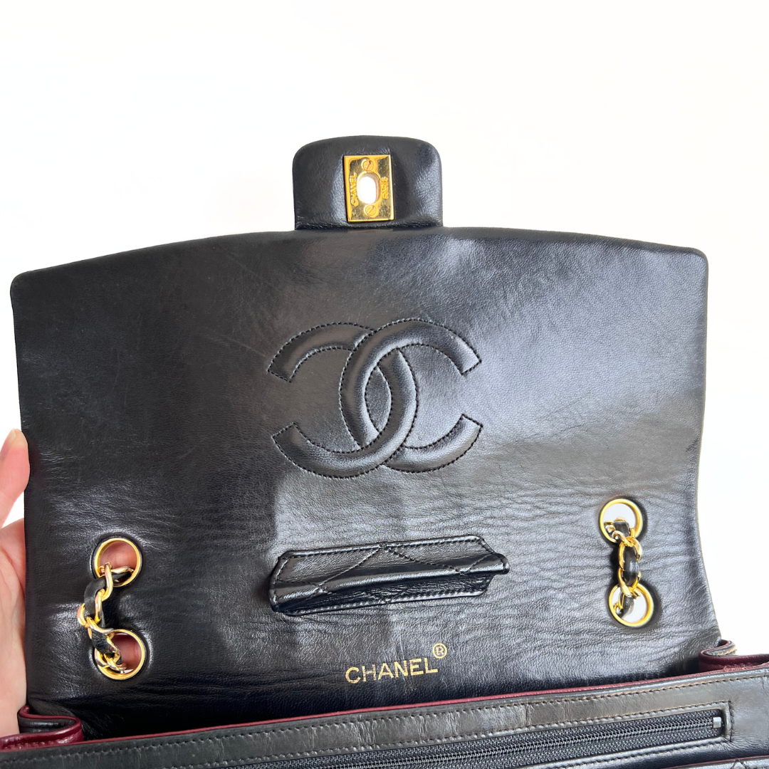 Elian, 1 Series Jumbo Flap Black Lambskin with Card Wallet with seal and card