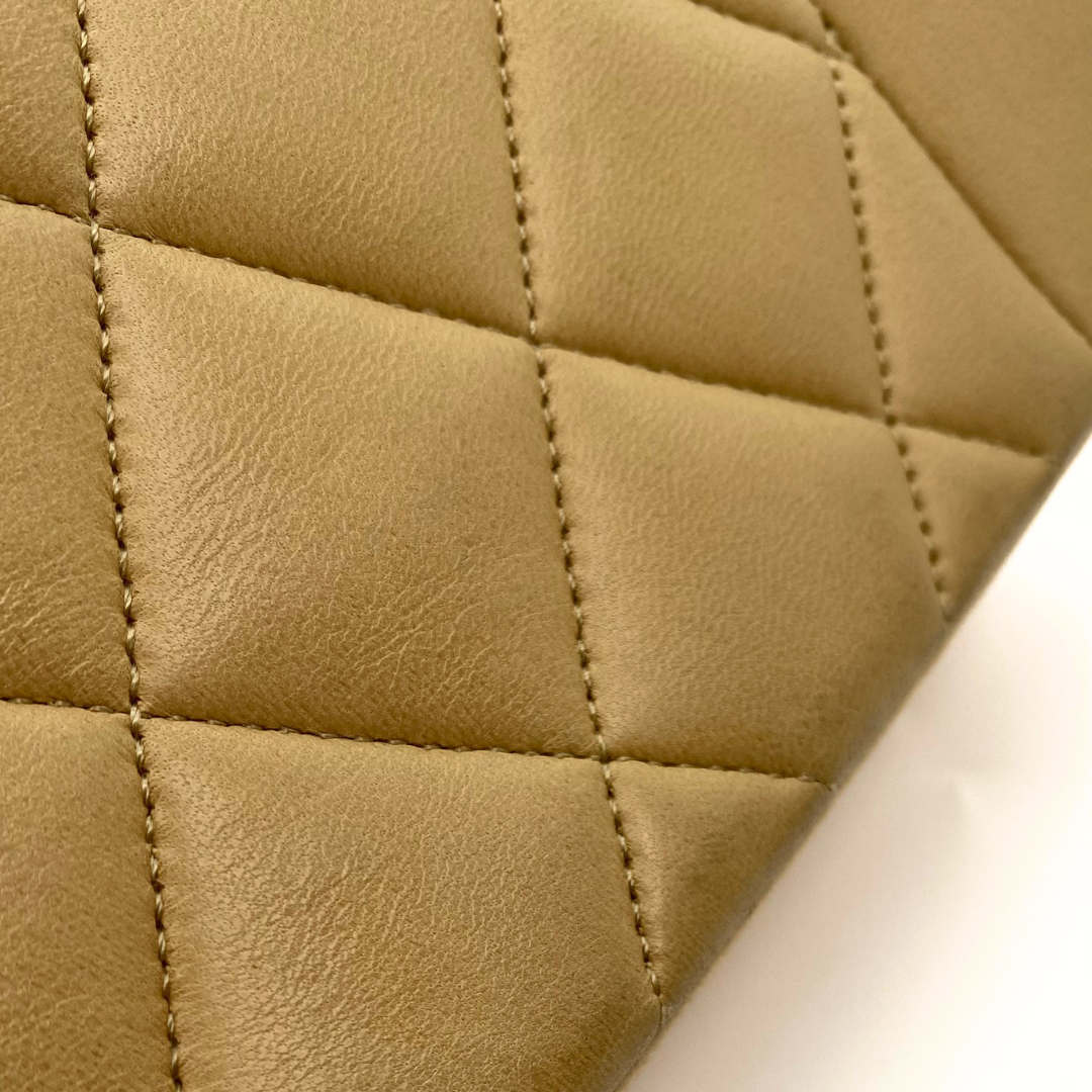 Omara, 2 Series Small Diana Beige Lambskin with seal and card