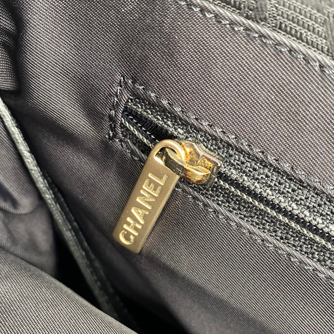Perrin, 9 Series New Travel Line Tote PM with seal and card