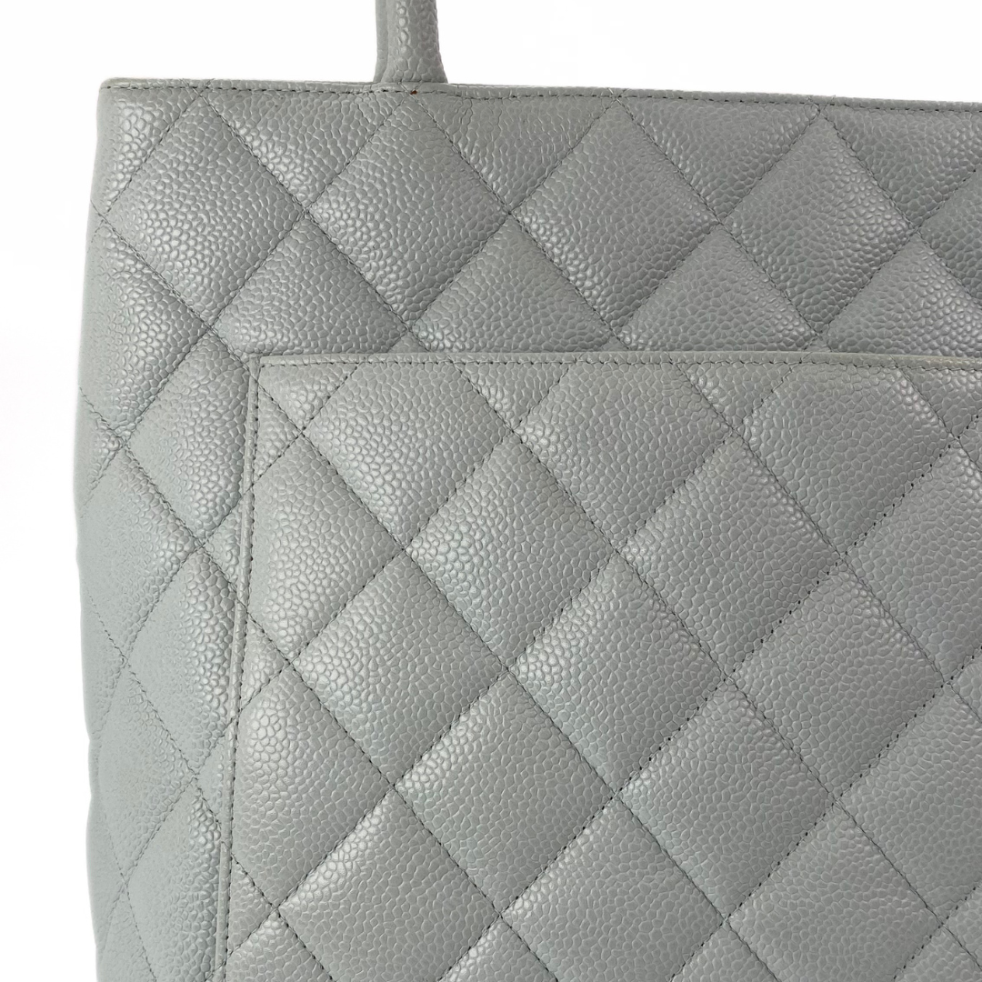 Preston, 7 Series Medallion Tote Light Blue Caviar with seal and card