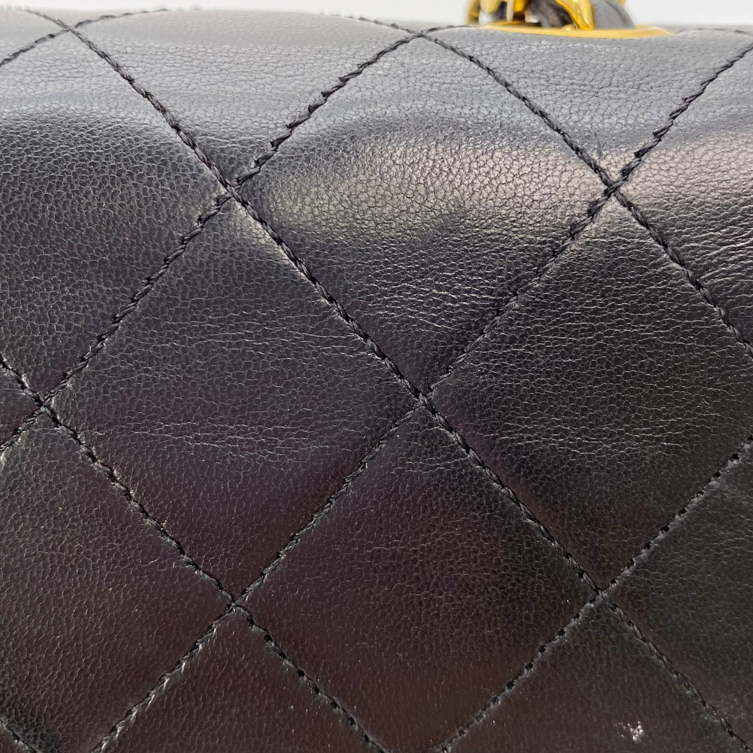 Beckett, 1 Series Small Full Flap Black Lambskin with seal and card