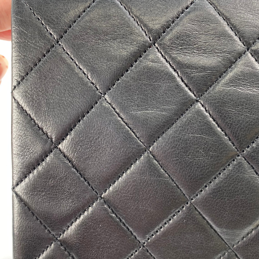 Cyrus, 1 Series Small Full Flap Black Lambskin with seal and card