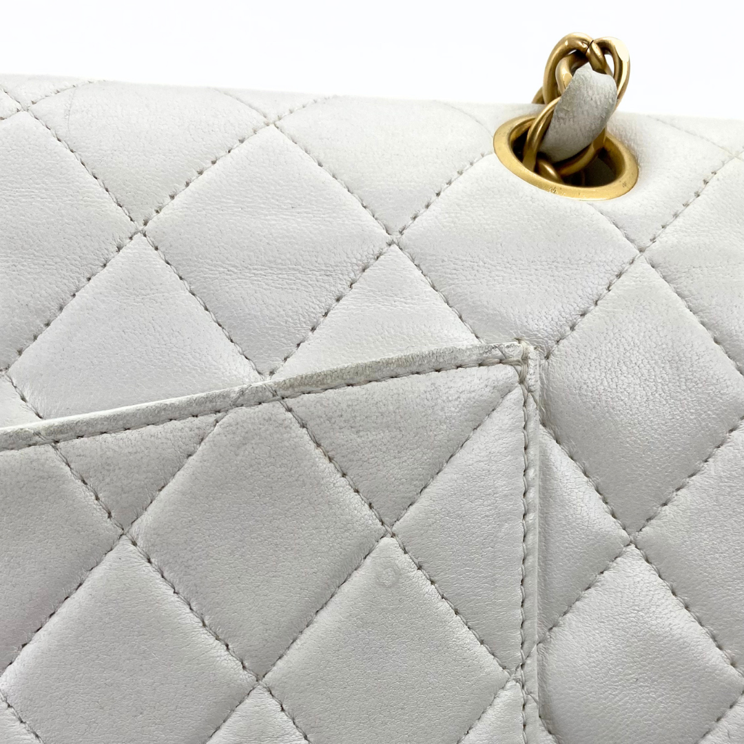 Sunwoo, 6 Series Medium Classic Flap White Lambskin wtih seal and card
