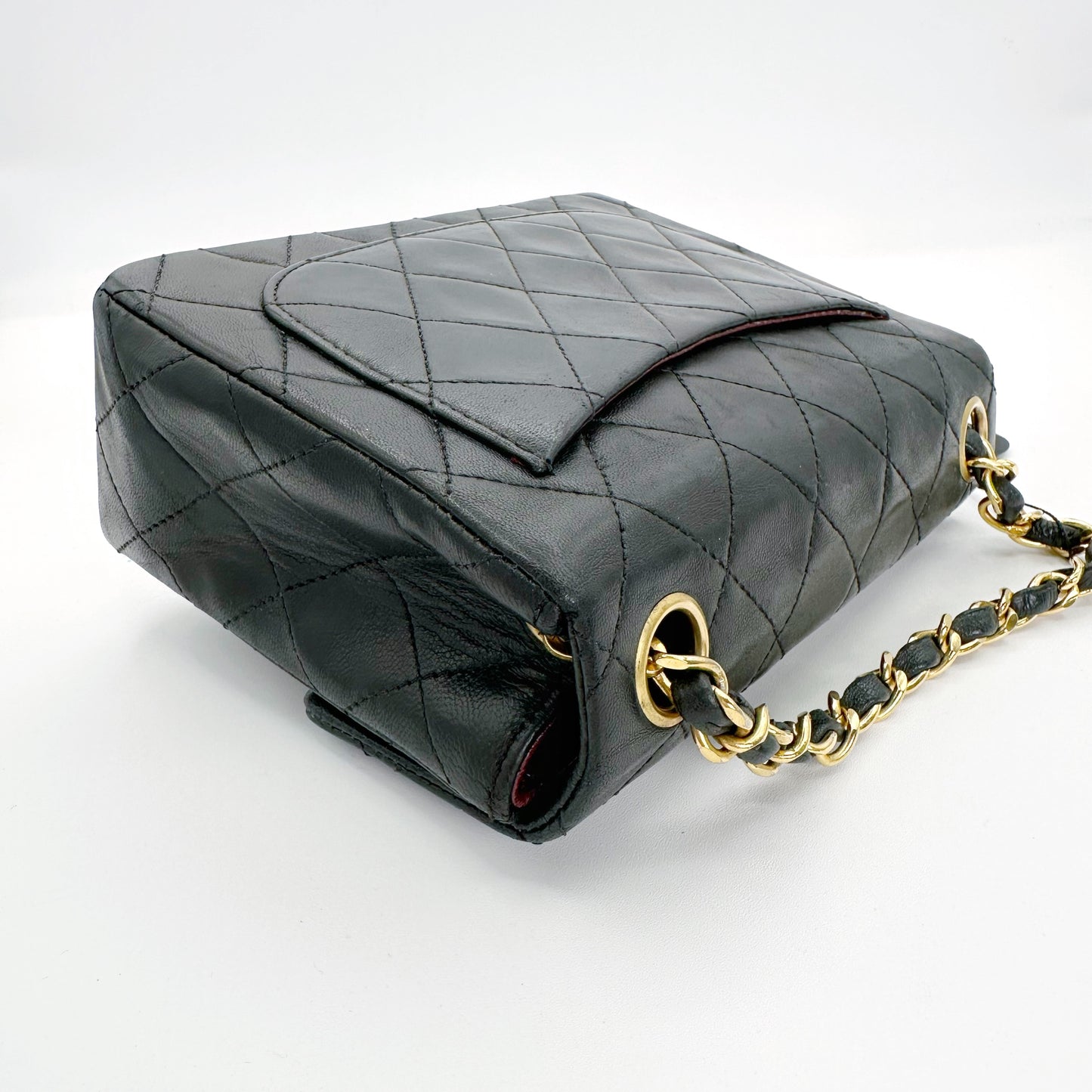 Akane, Vintage Authentic Chanel 0 series 17cm mini square black lambskin with seal