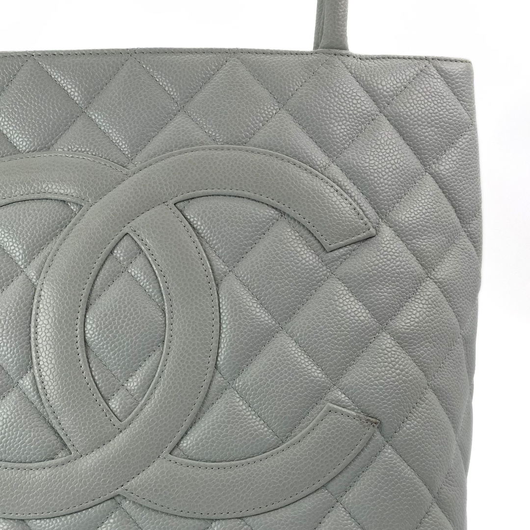 Preston, 7 Series Medallion Tote Light Blue Caviar with seal and card