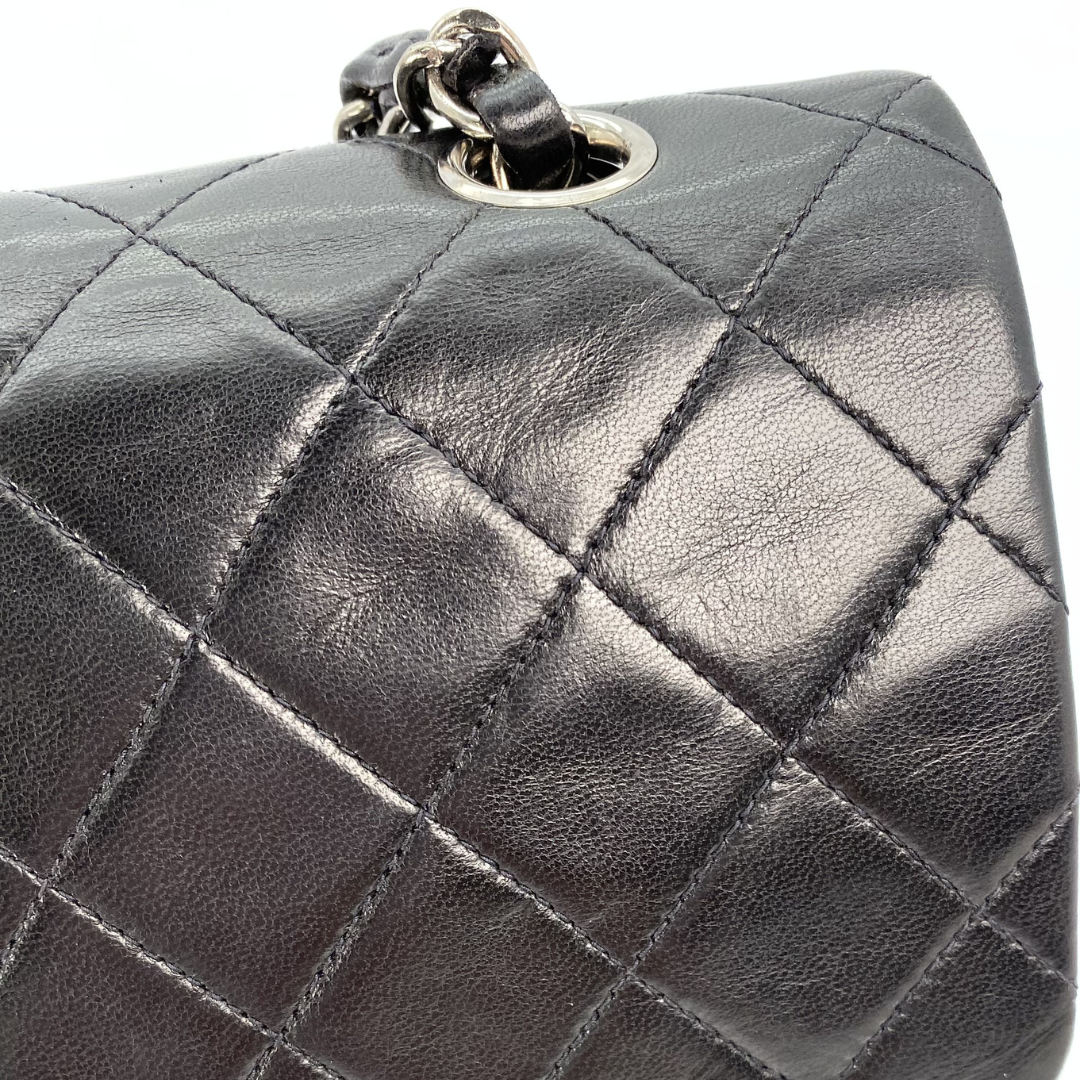 Thiago, 5 Series Medium Black Lambskin Silver Hardware with seal and card