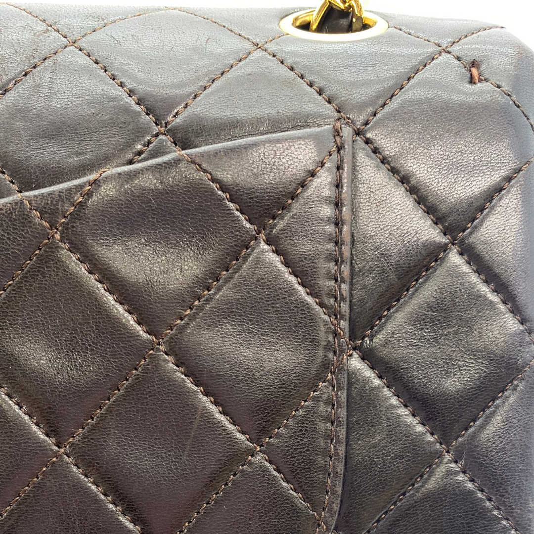 Leandro, 1 Series Small Classic Flap Brown Lambskin with seal only