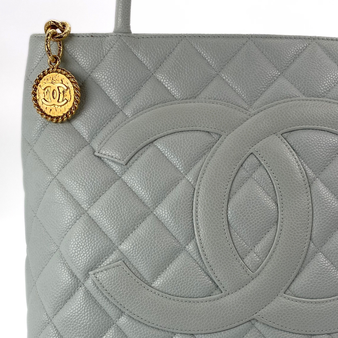 Preston, 7 Series Medallion Tote Light Blue Caviar with seal and card
