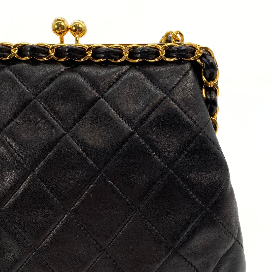 Gawin, 3 Series Mini Kisslock Black Lambskin with seal and card