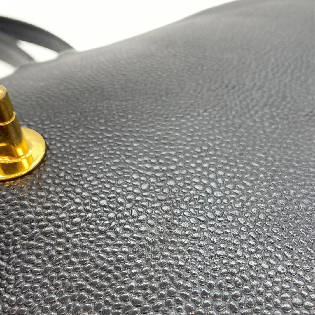Natsuki, 4 Series Tote Black Caviar with seal and card