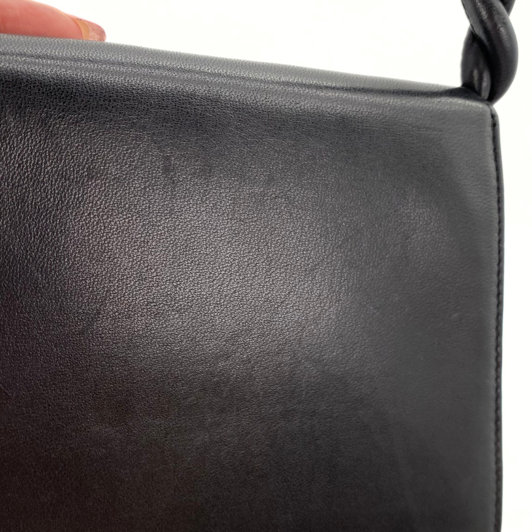 Makoto, 4 Series Turnlock Black Lambskin with seal and card