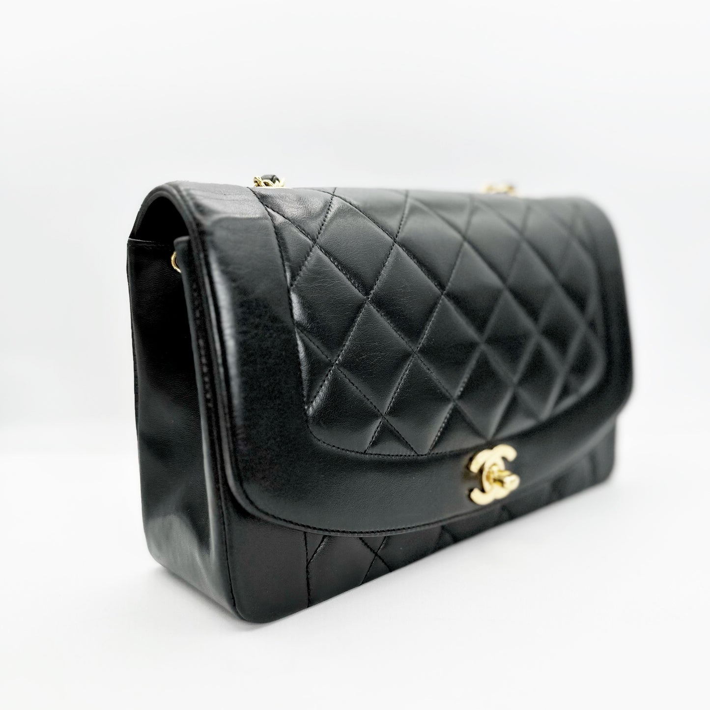 Jhene, Vintage Authentic Chanel 2 series medium black lambskin diana with seal and card