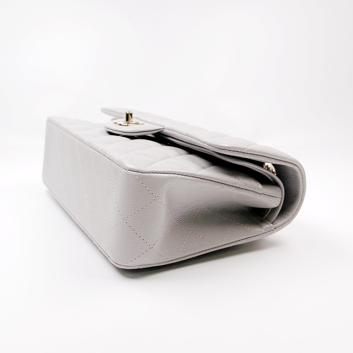 Martina, 21A Small light grey caviar classic flap with LGHW microchipped