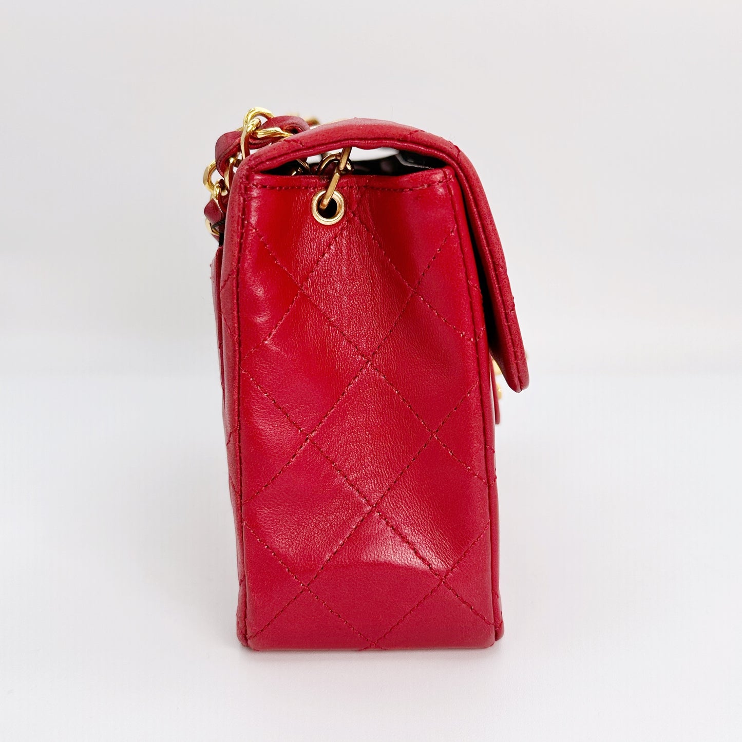 Chou, Vintage Authentic Chanel 1 series 17cm square mini red lambskin with seal