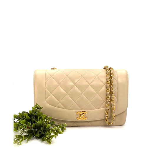 Valery, 2 Series Medium Diana Beige Lambskin with seal and card