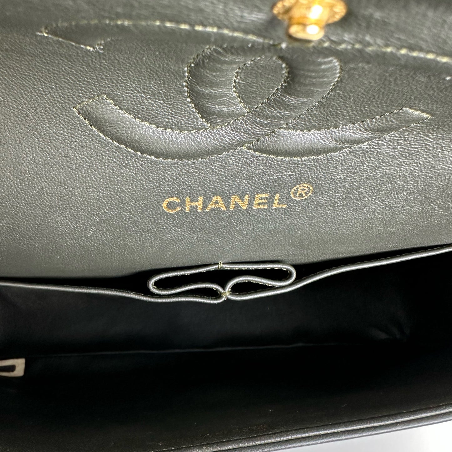 Aya, Vintage Authentic Chanel 1 series medium classic flap khaki lambskin with seal and card