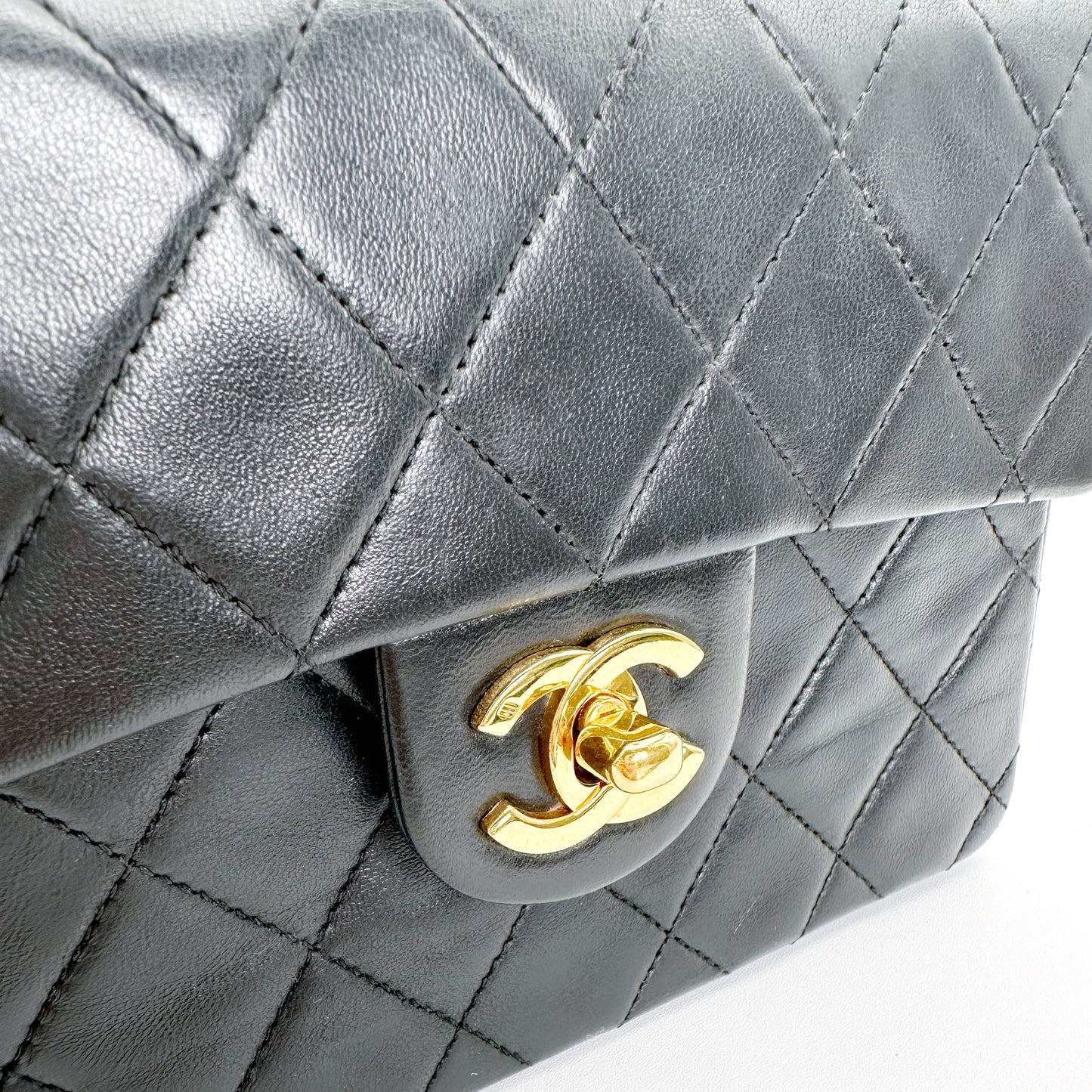 Akane, Vintage Authentic Chanel 0 series 17cm mini square black lambskin with seal