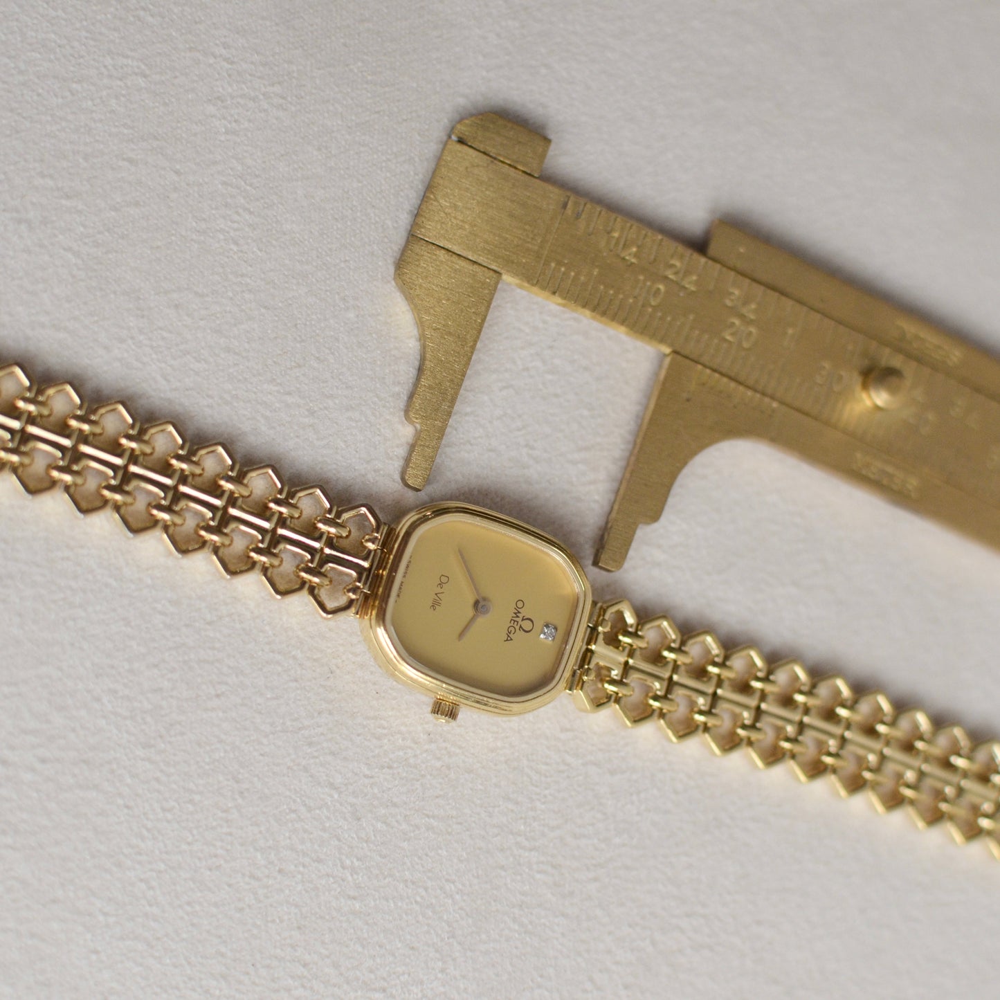 Tissa, Omega Deville