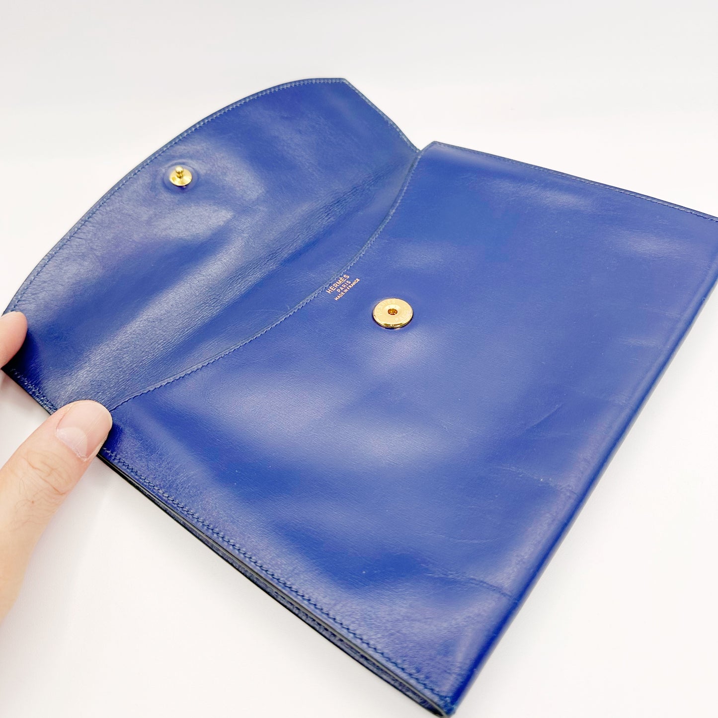 Azumi, Vintage Authentic Hermes ⭕T 1990 Rio clutch in marine blue box leather