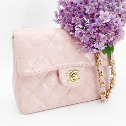 Siobe, Vintage Authentic Chanel 8 series 17cm square mini light pink caviar with seal