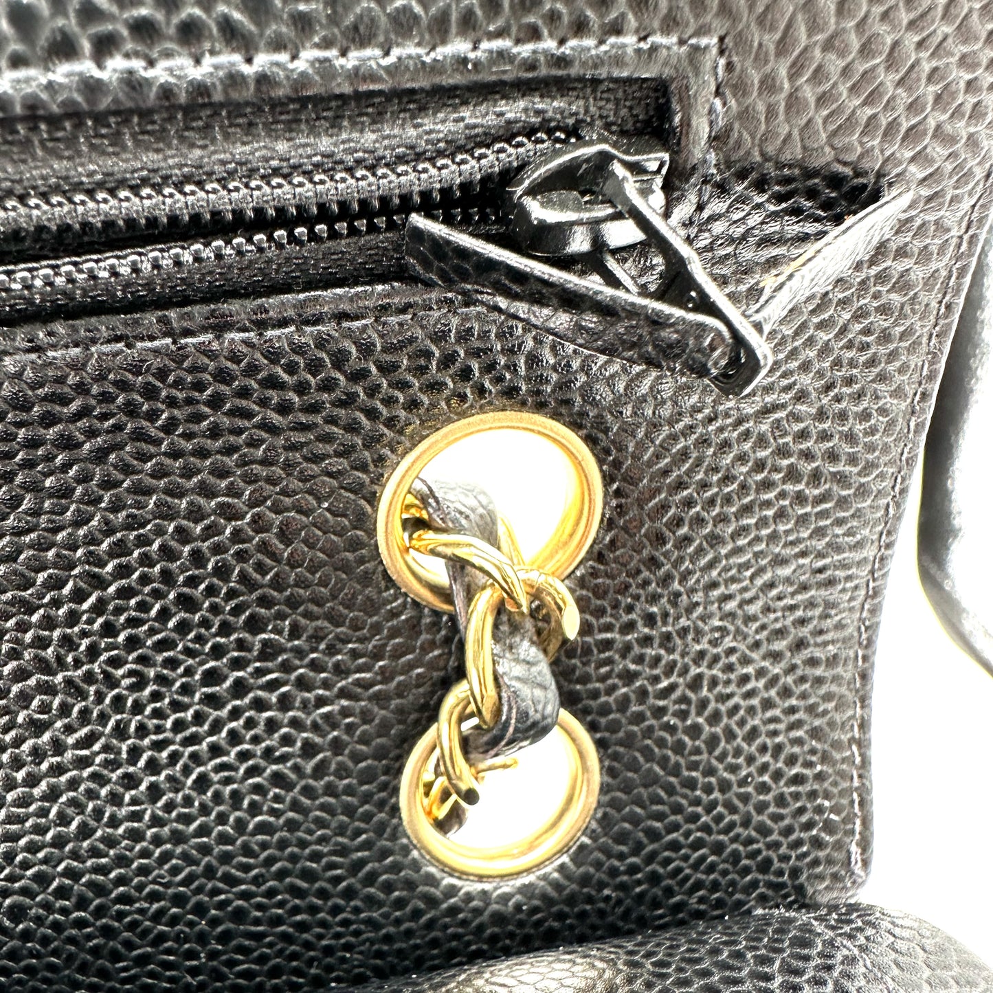 Laurel, 7 series medium classic flap black caviar with seal and card