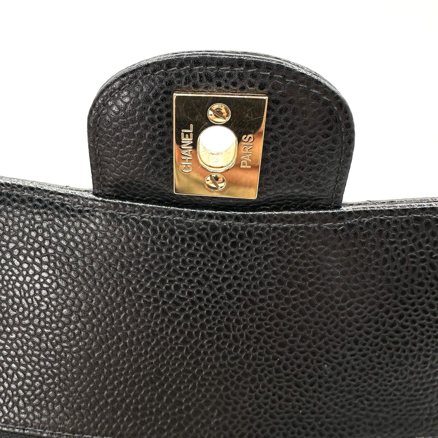 Laurel, 7 series medium classic flap black caviar with seal and card
