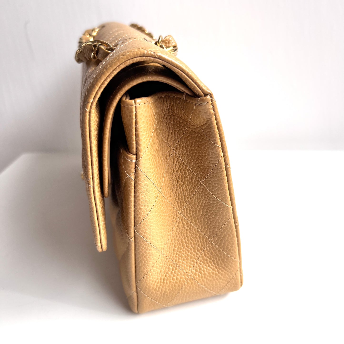 Annalise, 8 series medium classic flap beige caviar with seal and card