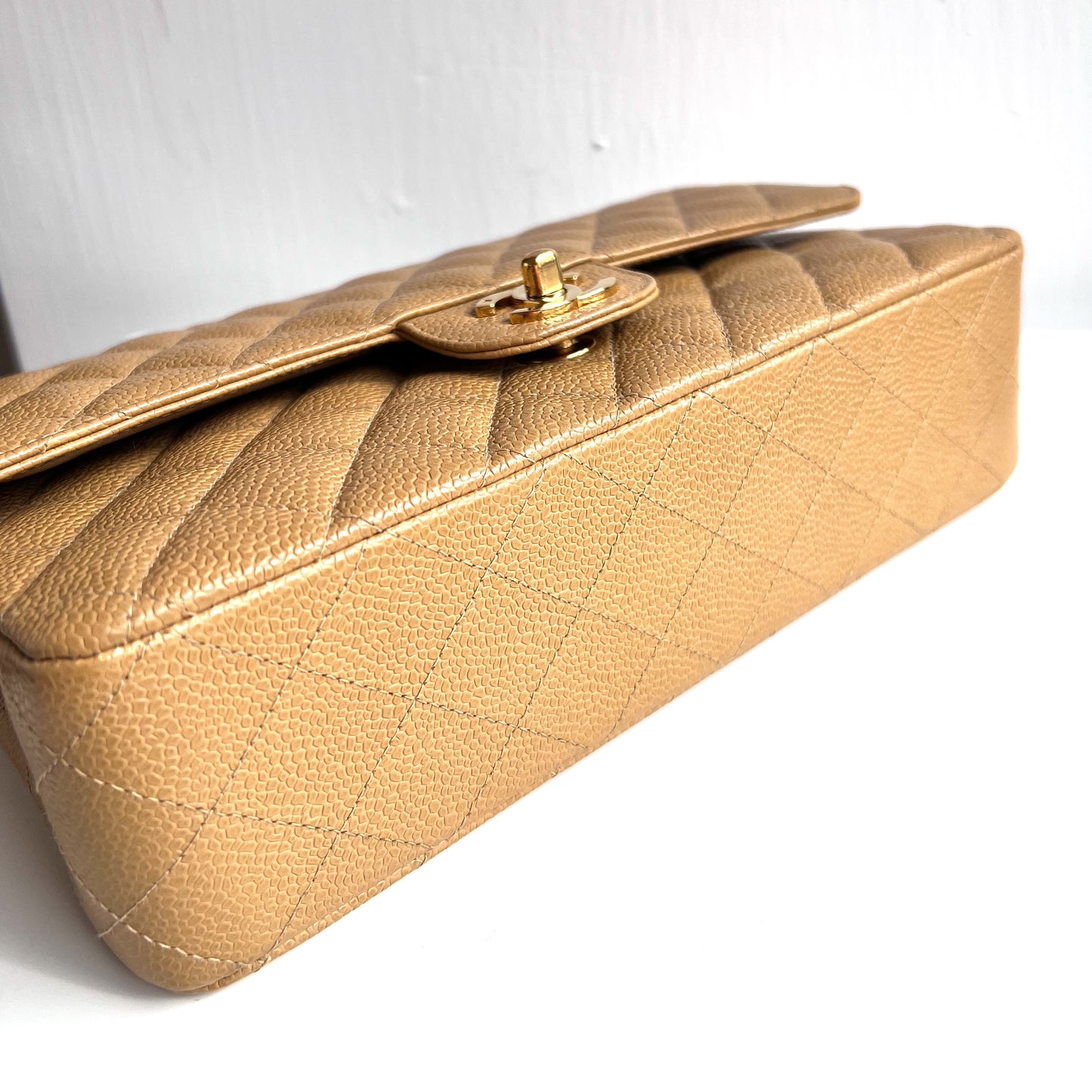 Annalise, 8 series medium classic flap beige caviar with seal and card