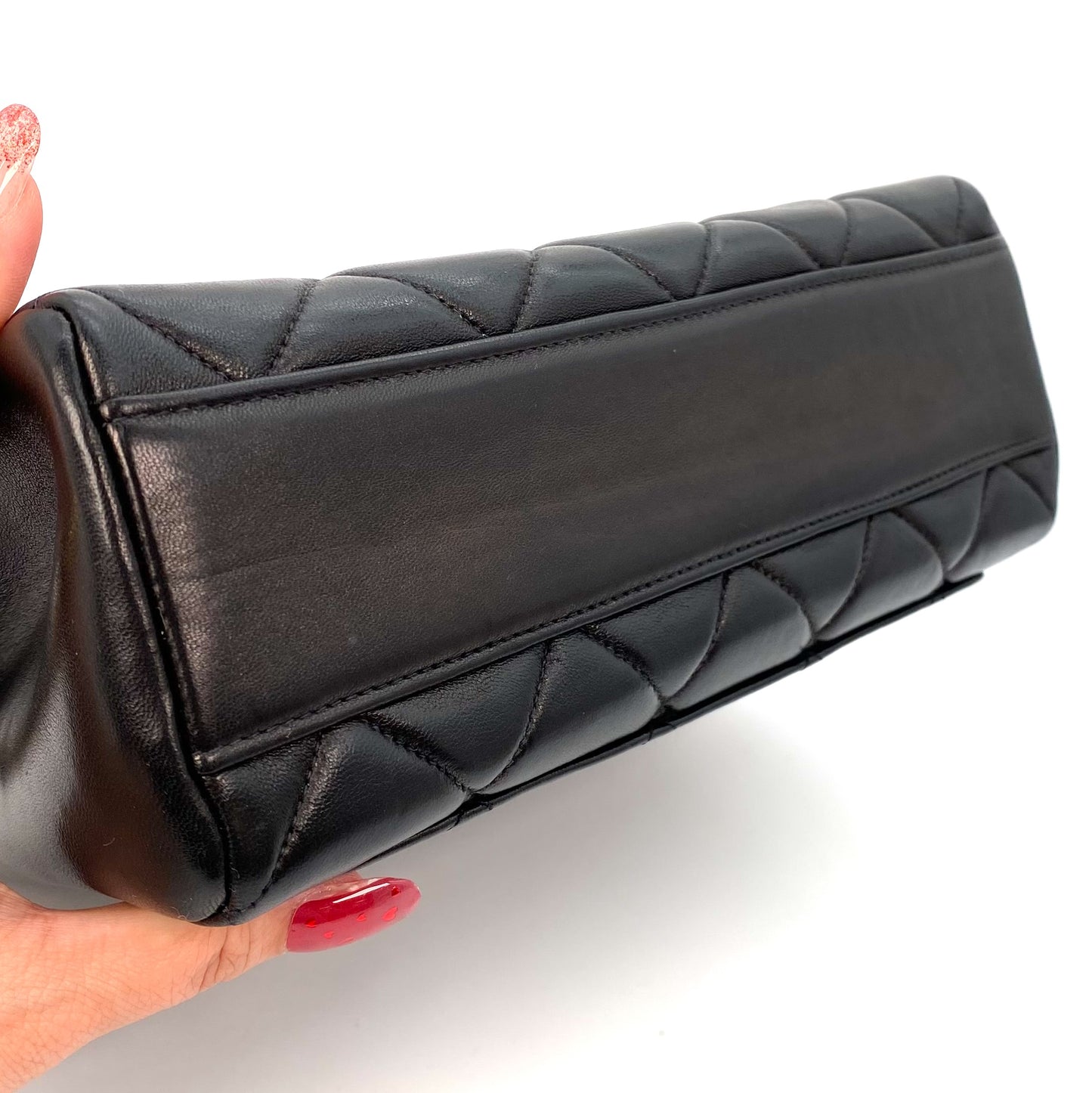 Hesse, 4 Series Matelasse Black Lambskin with seal and card