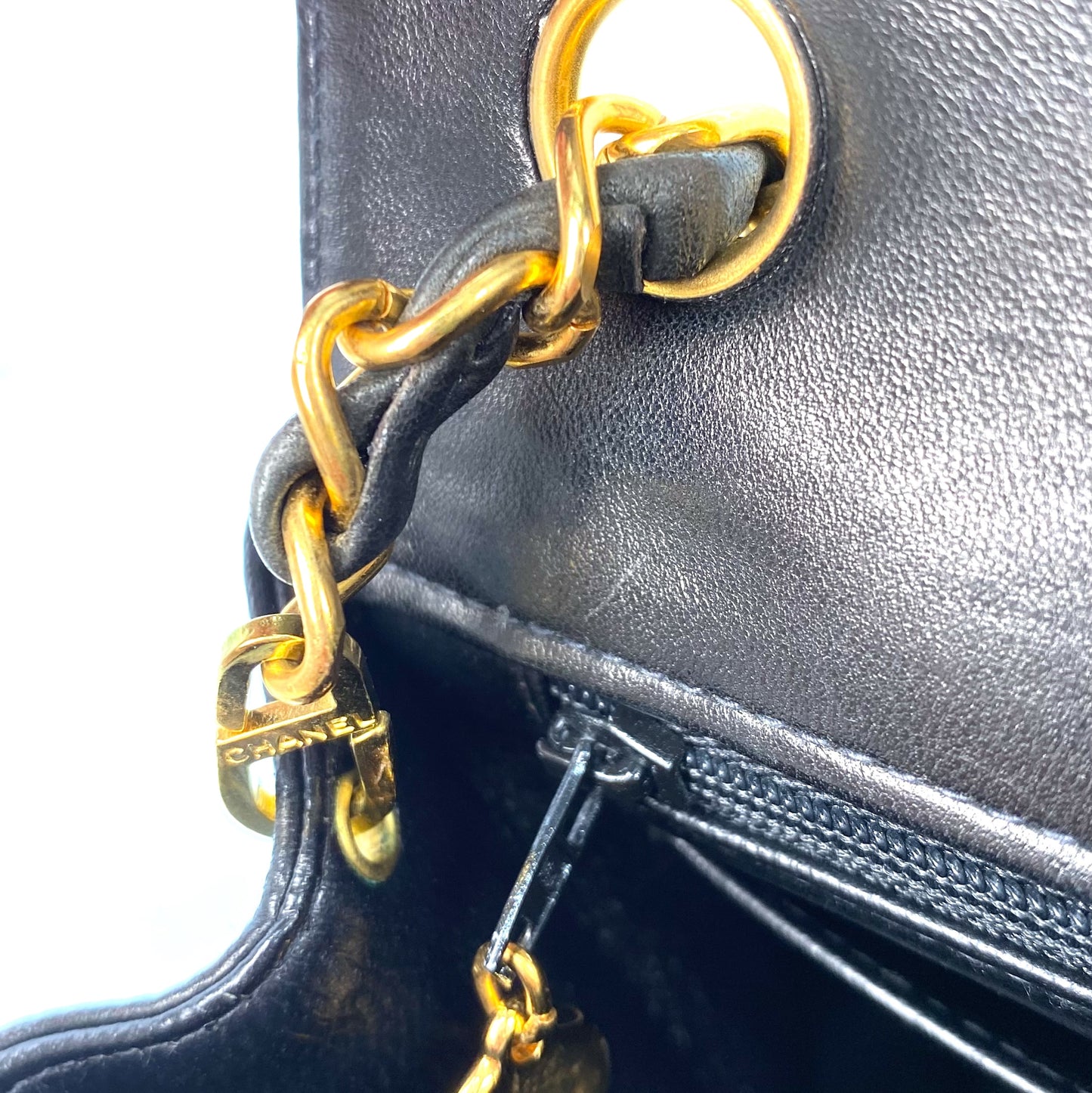 Hesse, 4 Series Matelasse Black Lambskin with seal and card