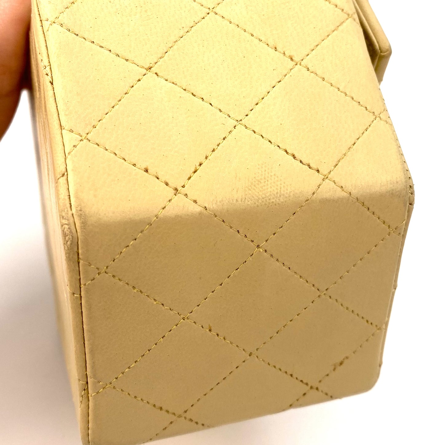 Jada, 0 Series Hexagon Yellow Lambskin Gold Hardware with seal and card
