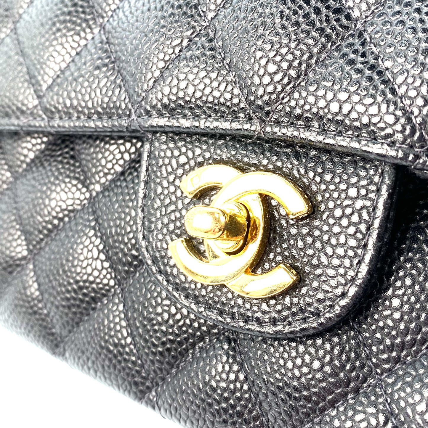 Erny, 9 Series Medium Classic Flap Black Caviar with seal and card