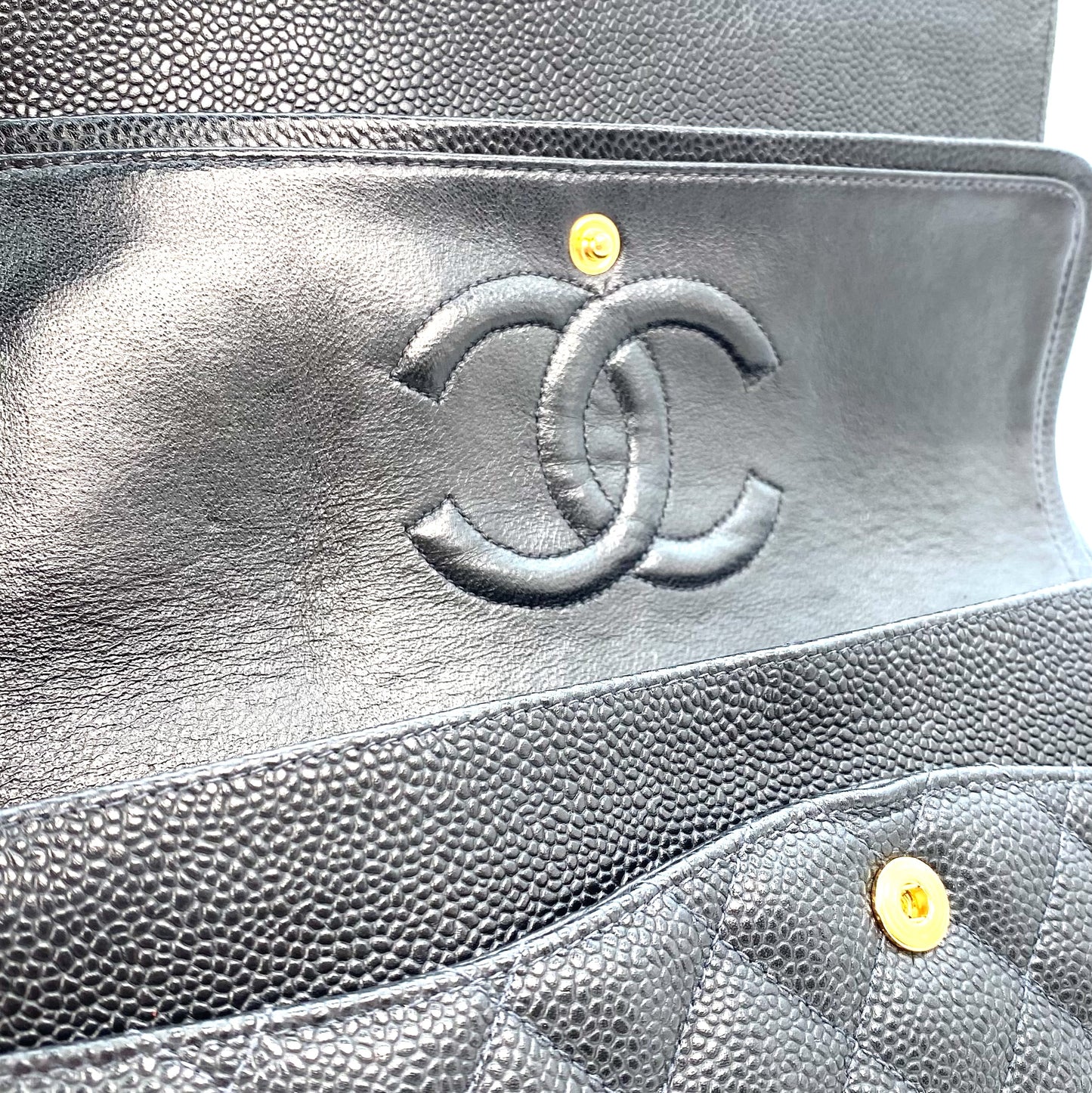 Erny, 9 Series Medium Classic Flap Black Caviar with seal and card