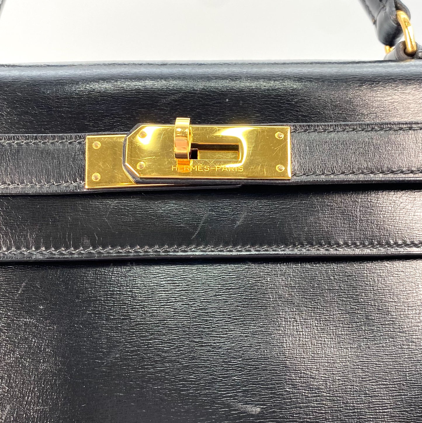 Tirza, 1985 Kelly 28 Sellier Black Boxcalf Gold Hardware with stamp 〇O
