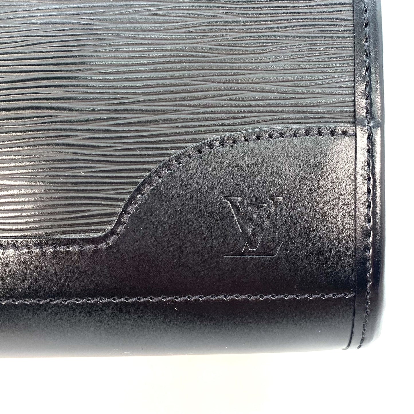 LVEMADPM, LV Epi Madeleine PM Noir