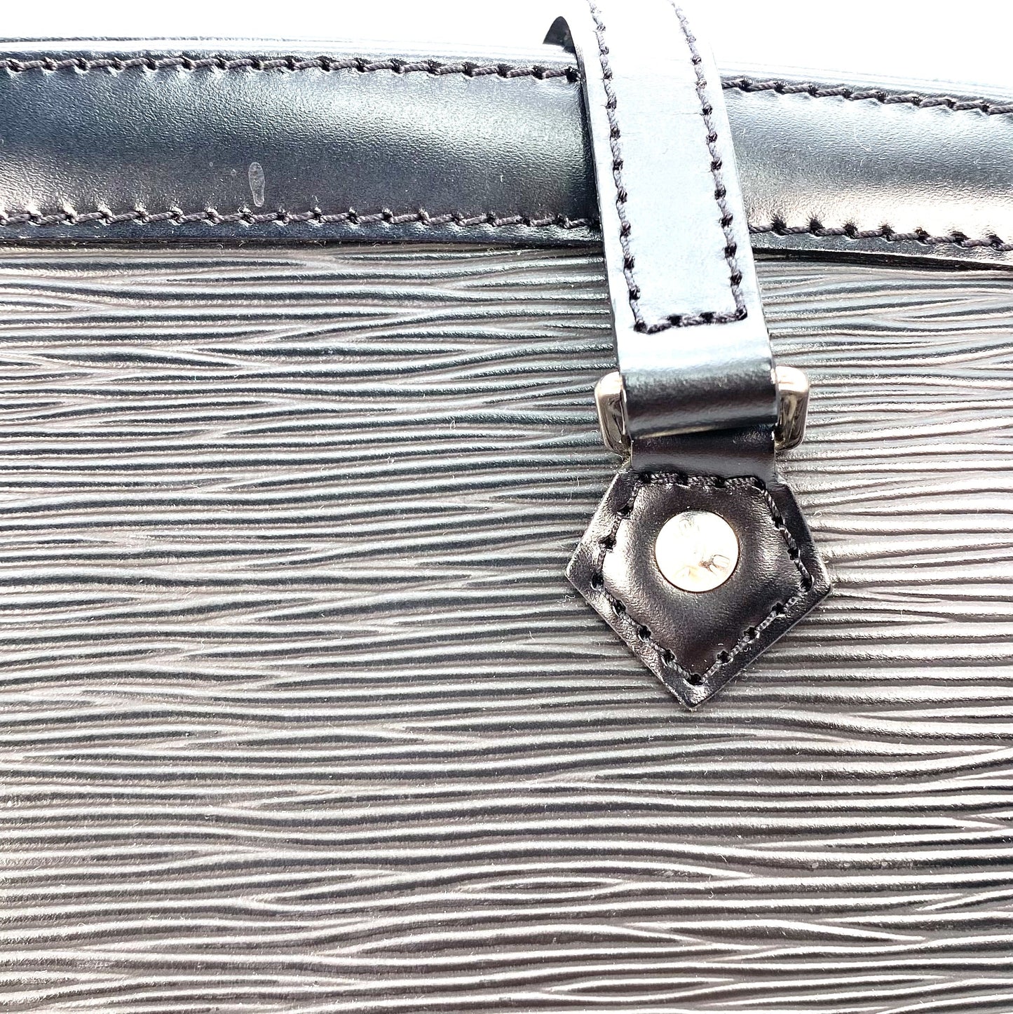 LVEMADPM, LV Epi Madeleine PM Noir