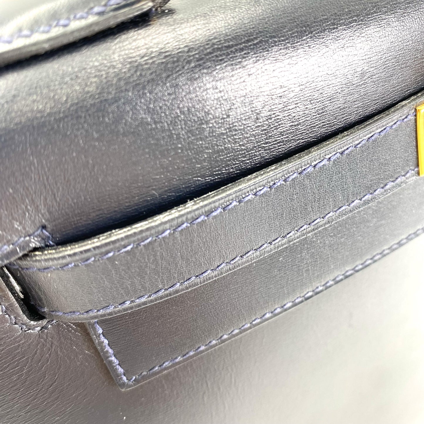 Sullivan, 1993 Kelly 28 navy box sellier stitcthing with stamp ⭕️W