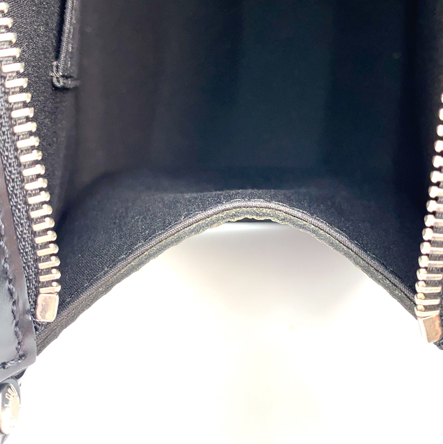 LVEMADPM, LV Epi Madeleine PM Noir