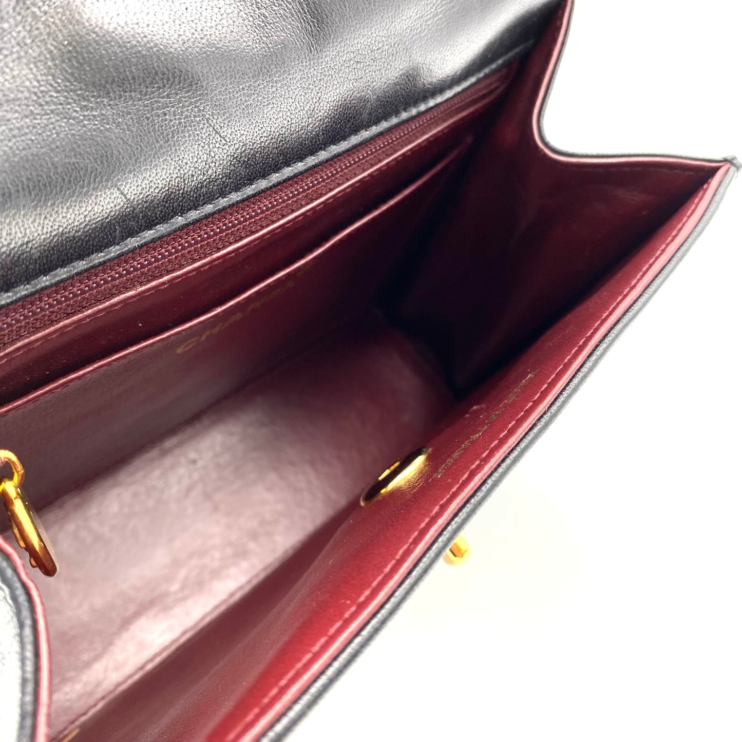 [SPRING SALE] Cortez, 1 series horizontal wave stitch trapezoid black lambskin with seal