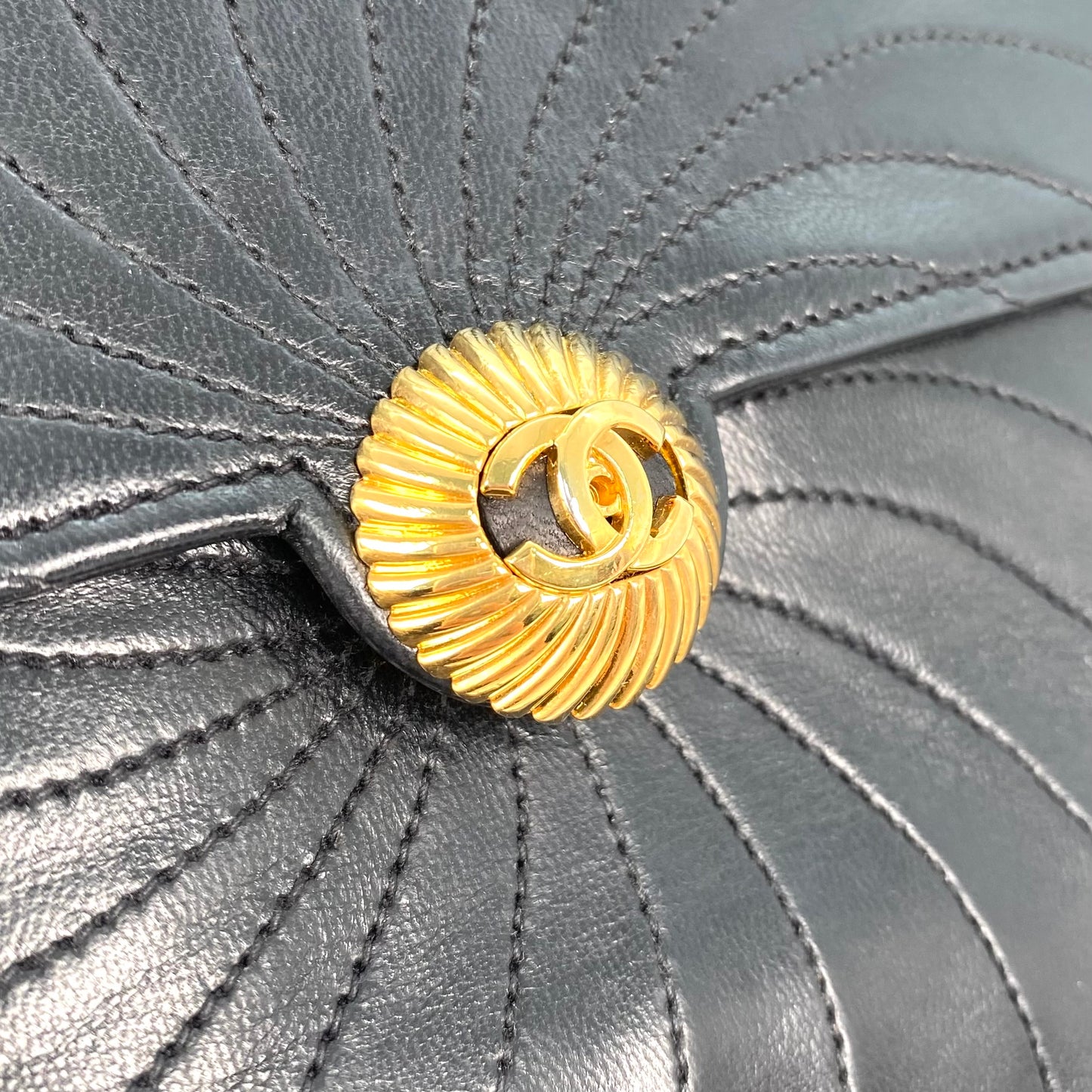 Hunan, Black Lambskin Sundial with no sticker and no card