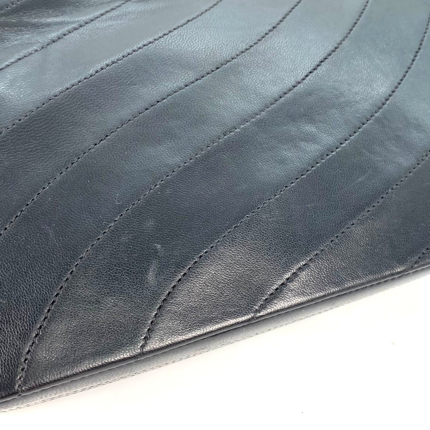 Hunan, Black Lambskin Sundial with no sticker and no card