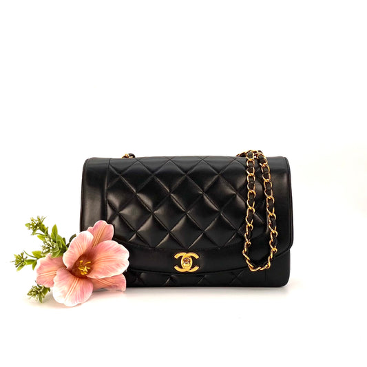 Zelthar, 2 Series Medium Black Lambskin with seal and card