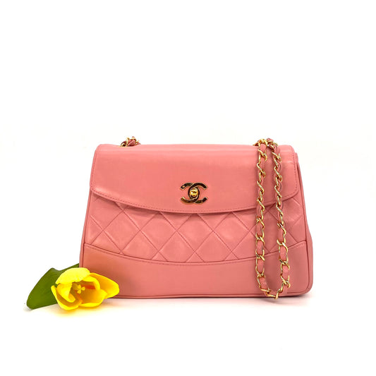 Kavya, 1 Series Trapezoid Pink Lambskin with seal and card