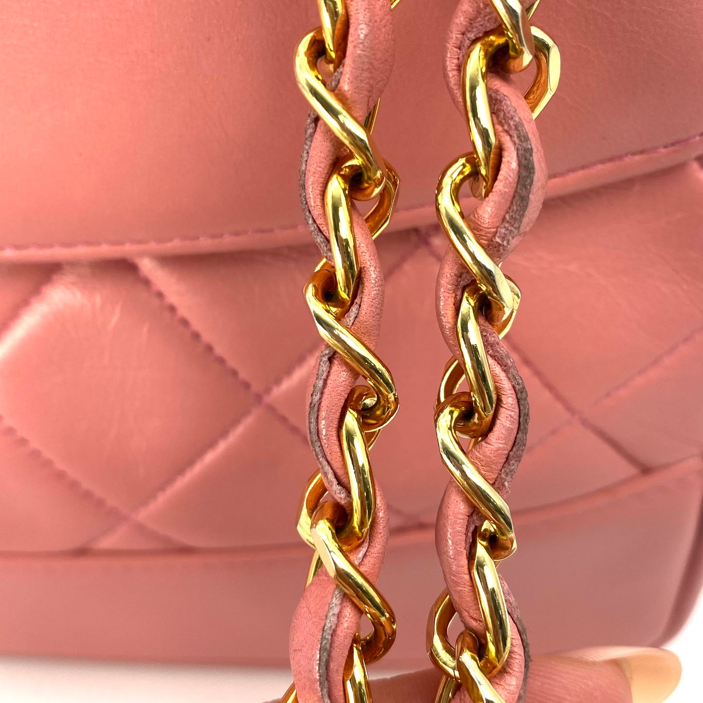 Kavya, 1 Series Trapezoid Pink Lambskin with seal and card