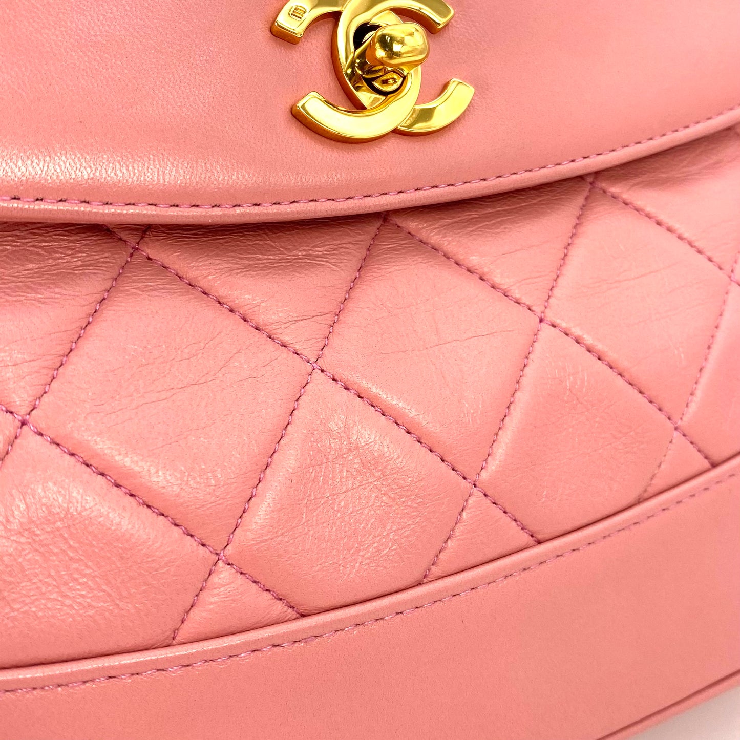 Kavya, 1 Series Trapezoid Pink Lambskin with seal and card