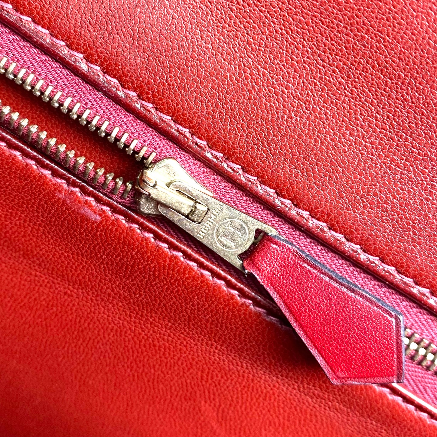 Neptune, 1996 Constance 24 Rouge H Boxcalf with stamp ○Z