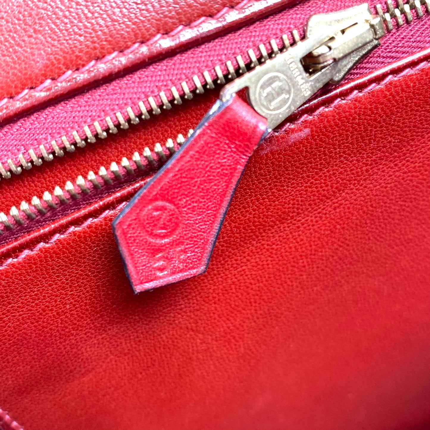 Neptune, 1996 Constance 24 Rouge H Boxcalf with stamp ○Z