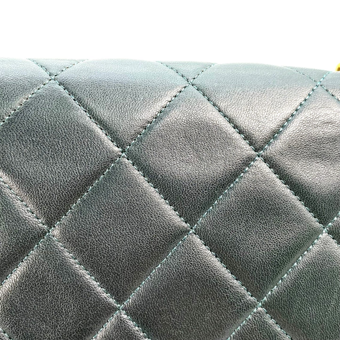 Hoult, 1 Series Medium Diana Dark Green Lambskin with seal and card
