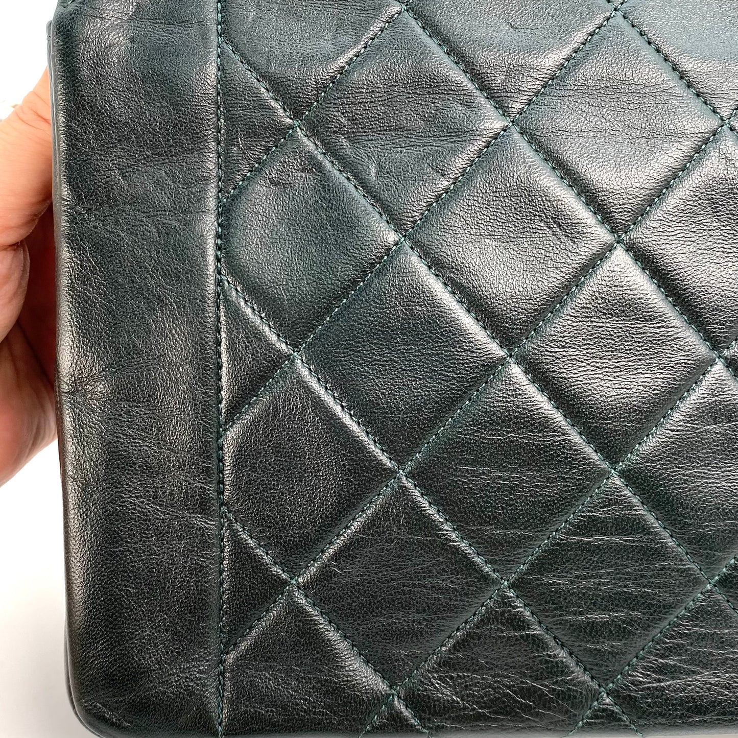 Hoult, 1 Series Medium Diana Dark Green Lambskin with seal and card